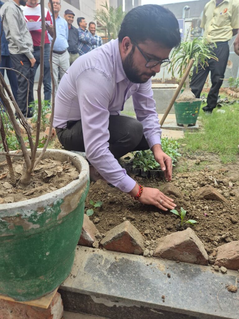 whatsapp image 2025 11 08 at 4.34.00 pm (1)