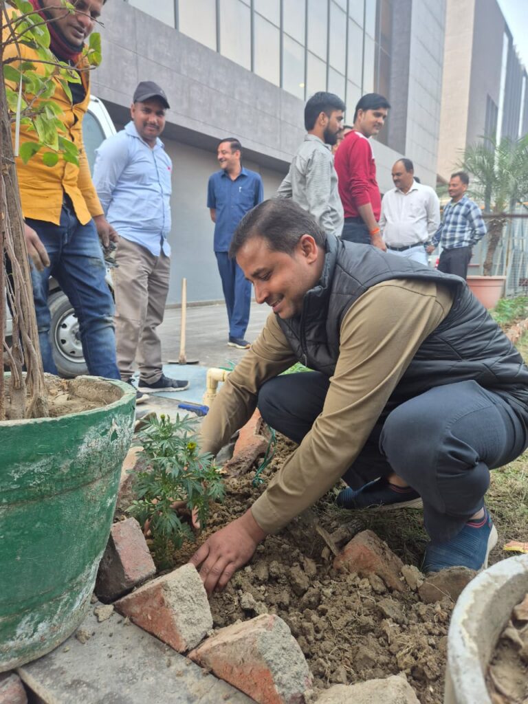 whatsapp image 2025 11 08 at 4.34.01 pm (1)